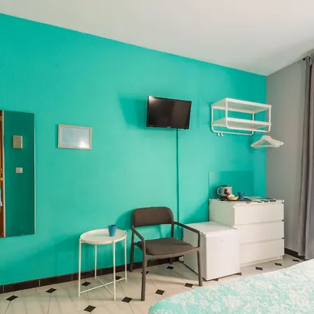 Hostal Tropical Almuñécar Esterno foto